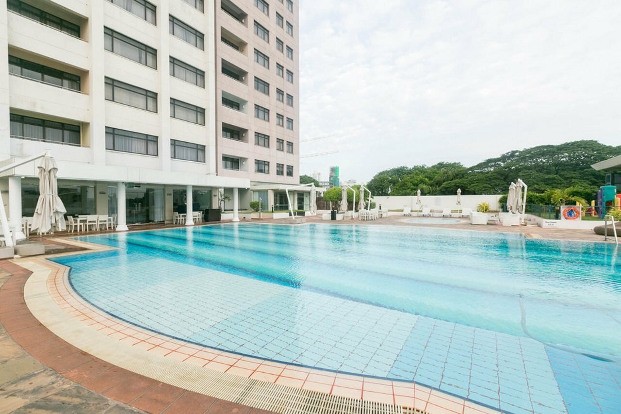 Фото Отель Hilton Colombo Residence