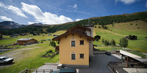 Внешний вид отеля Hotel Valtellina в Ливиньо, фото 4