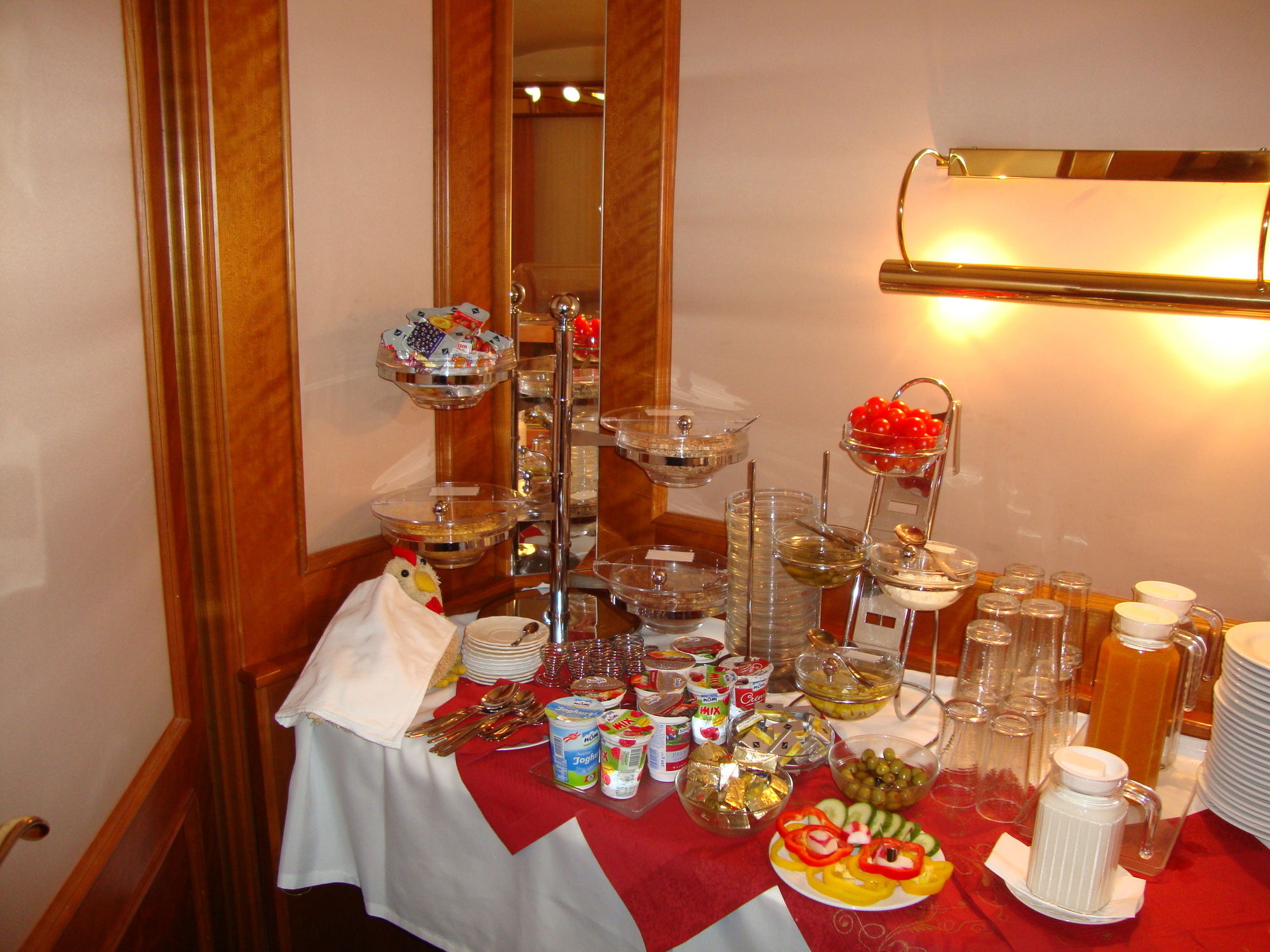 Фото Hotel Bajazzo