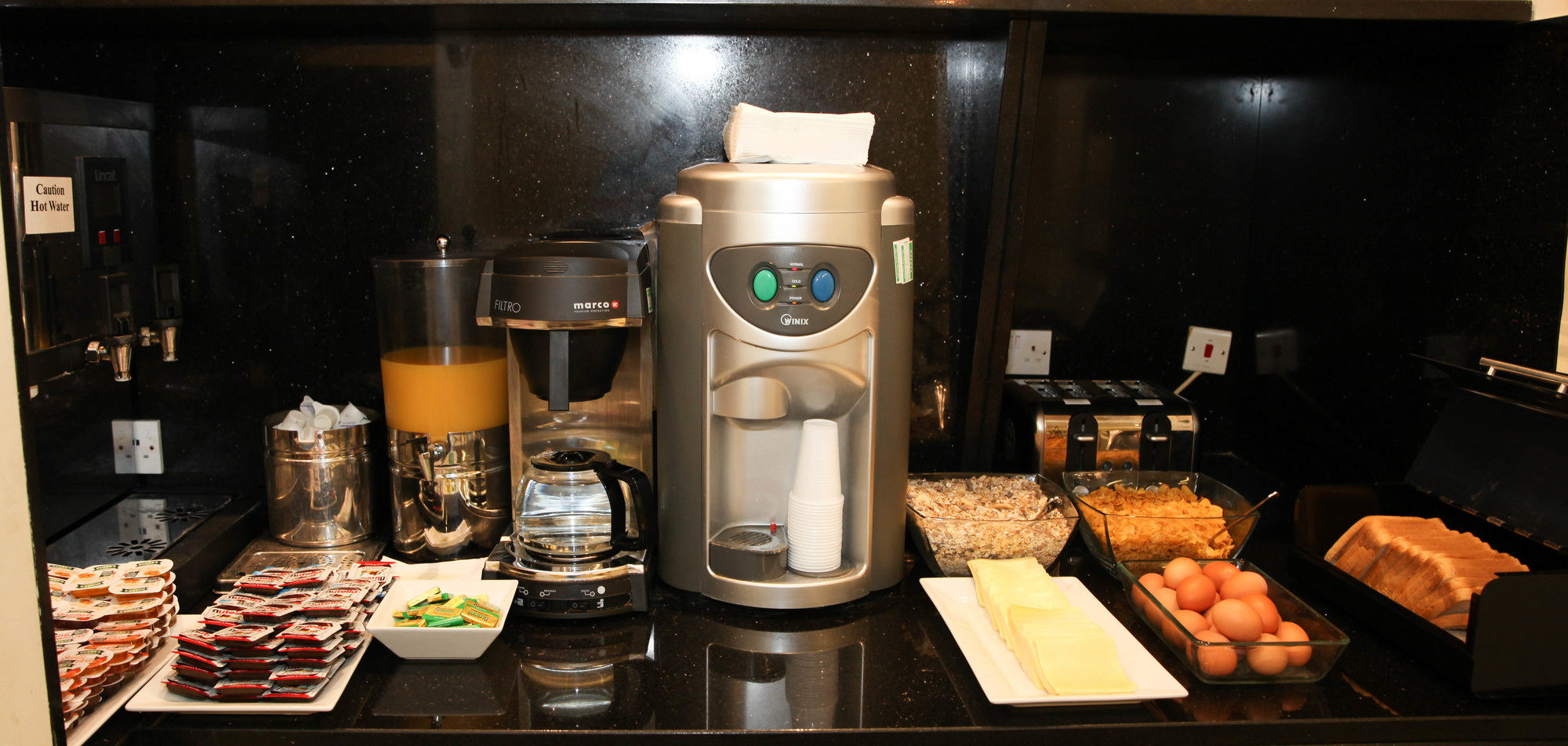 Фото Holland Court Hotel