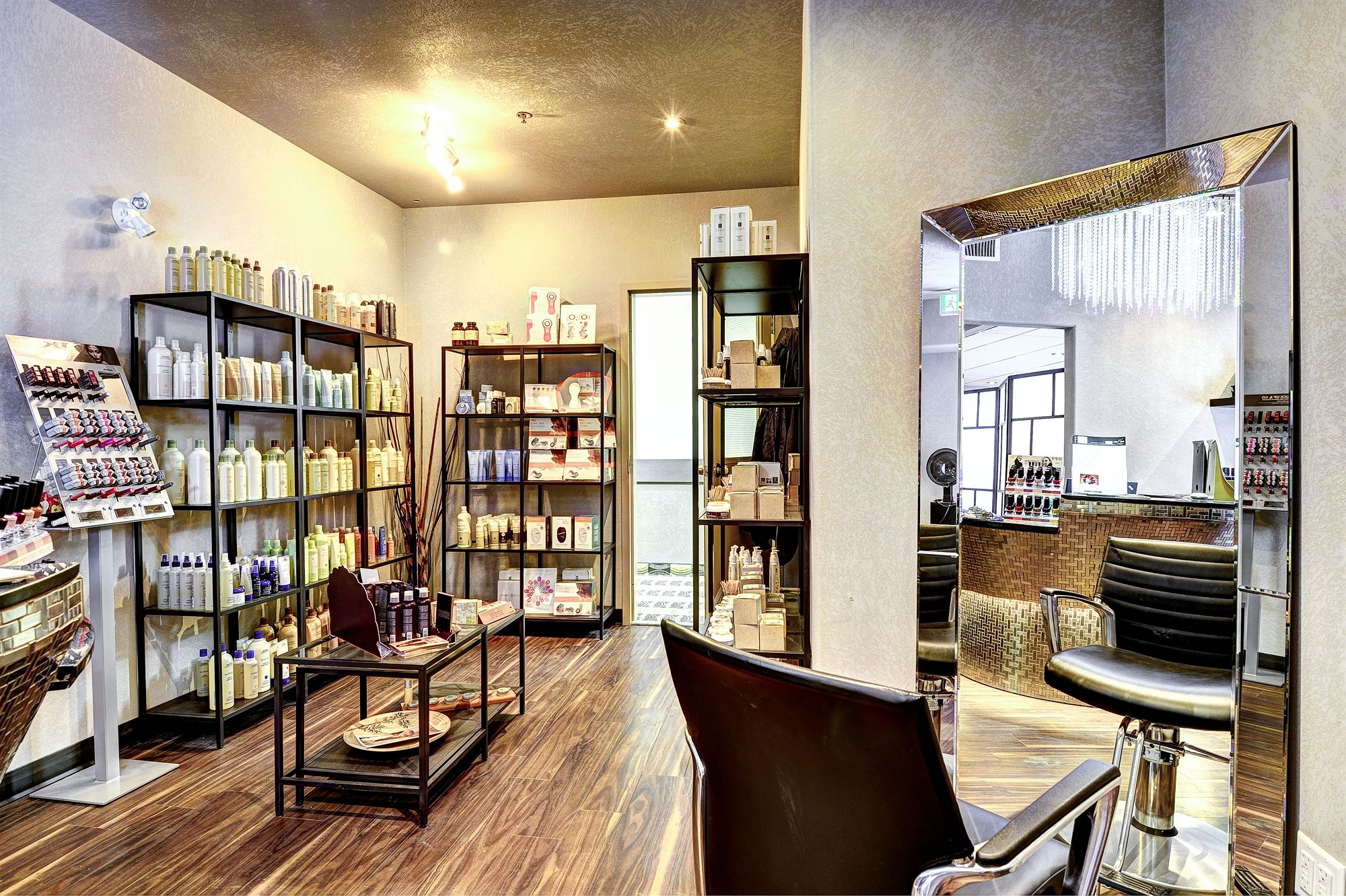 Фото Home Inn & Suites Swift Current