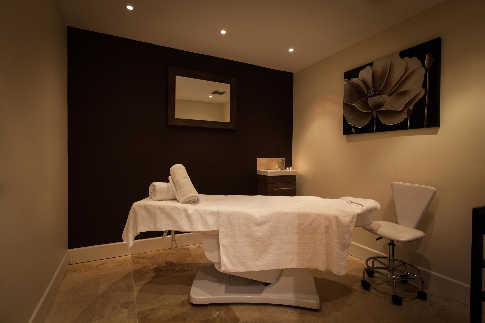 Фото Best Western Plus The Connaught Hotel & SPA