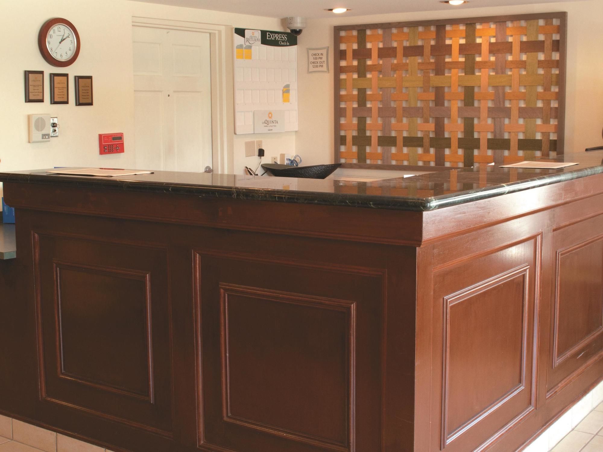 Фото La Quinta Inn & Suites by Wyndham Baltimore N White Marsh