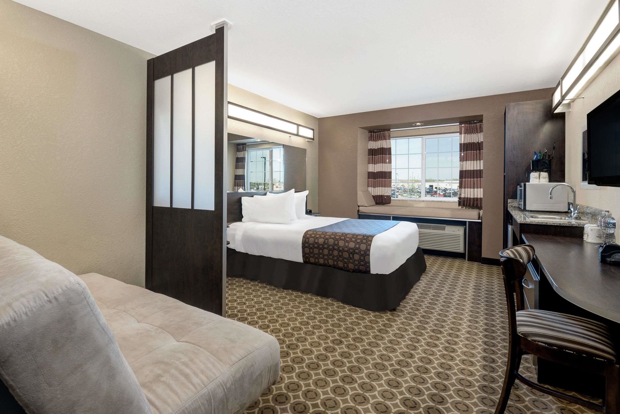 Фото Microtel Inn & Suites by Wyndham Williston