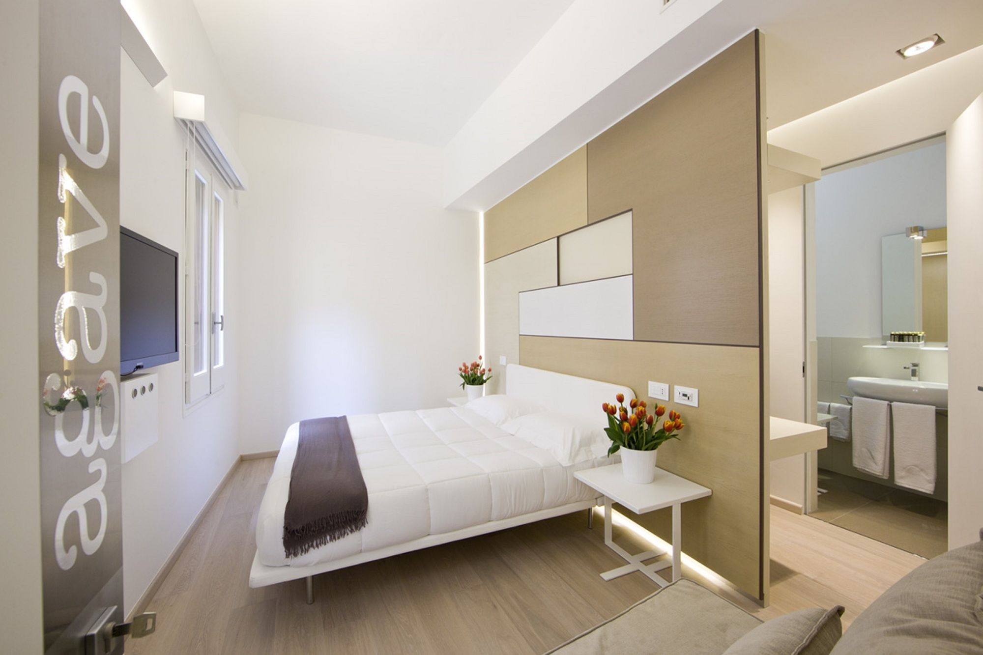 Фото Santacroce Luxury Rooms