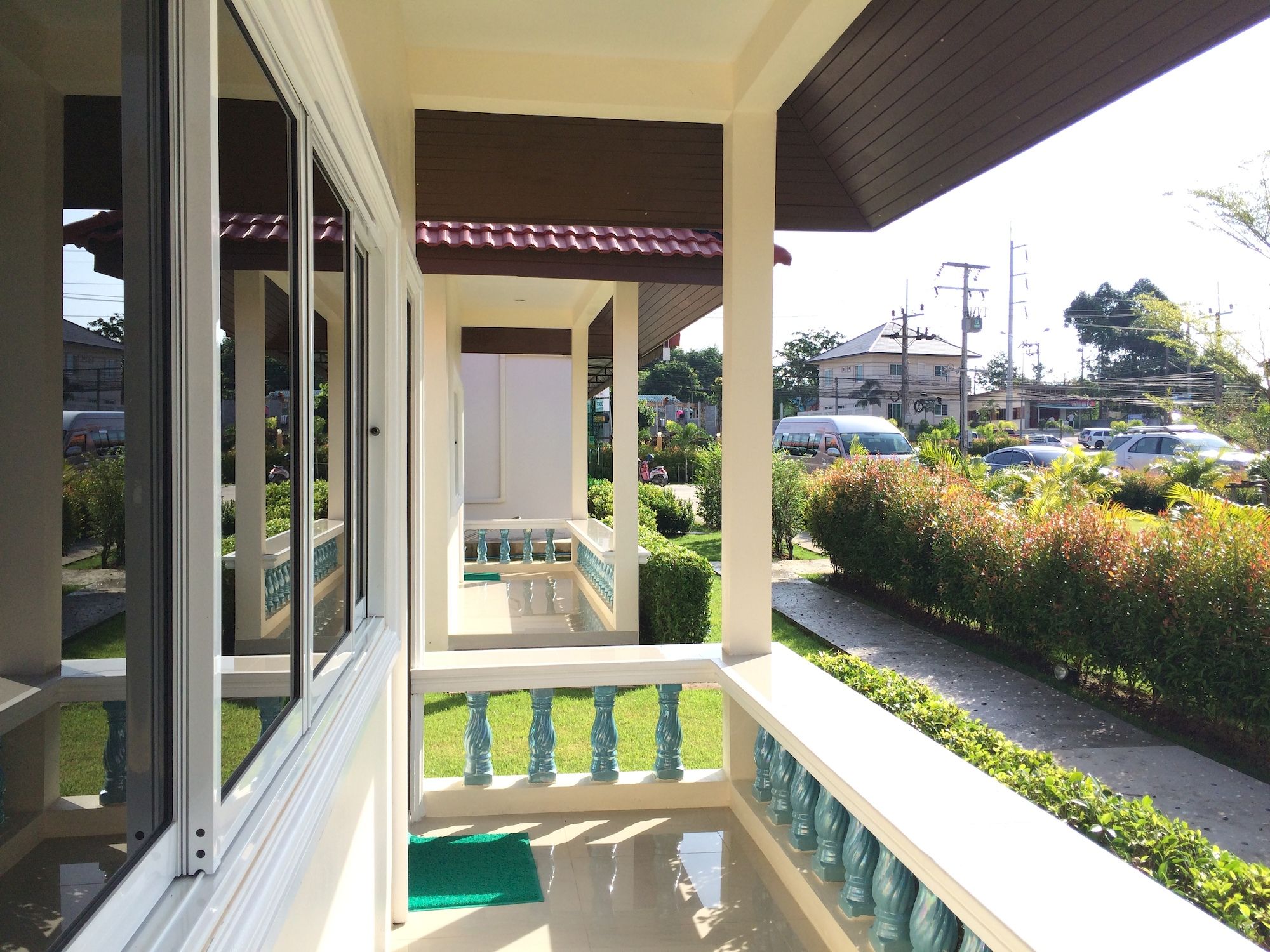 Фото Phuket Airport Villa