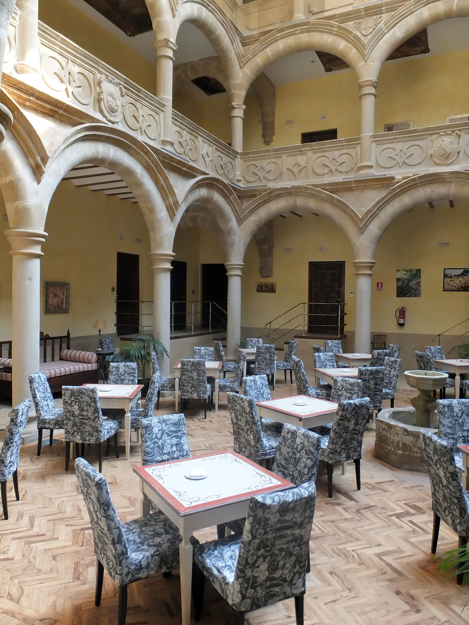 Фото Hotel Cetina Palacio de los Salcedo