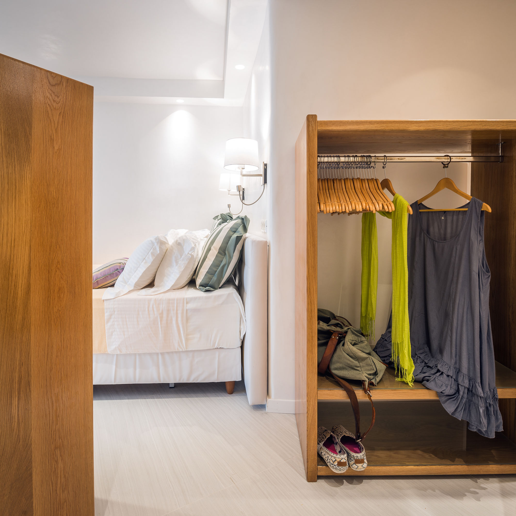 Фото Elite Luxury Suites