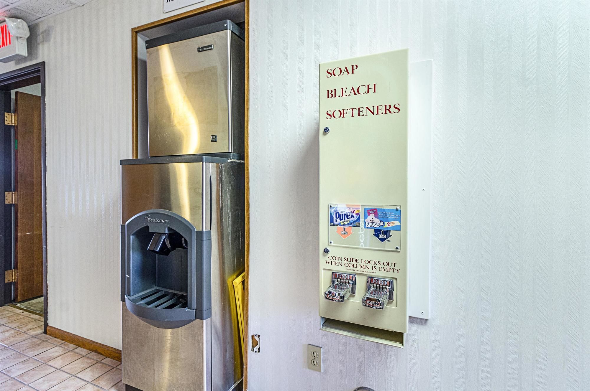 Фото Motel 6 Fargo, Nd - South