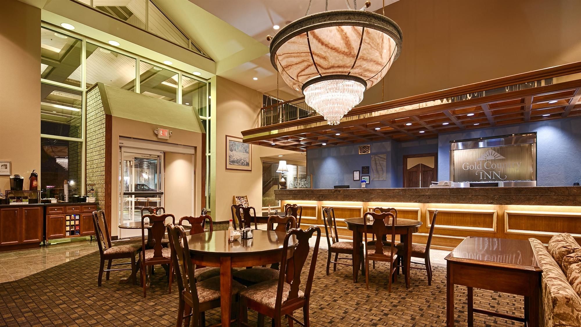 Фото Best Western Plus Gold Country Inn