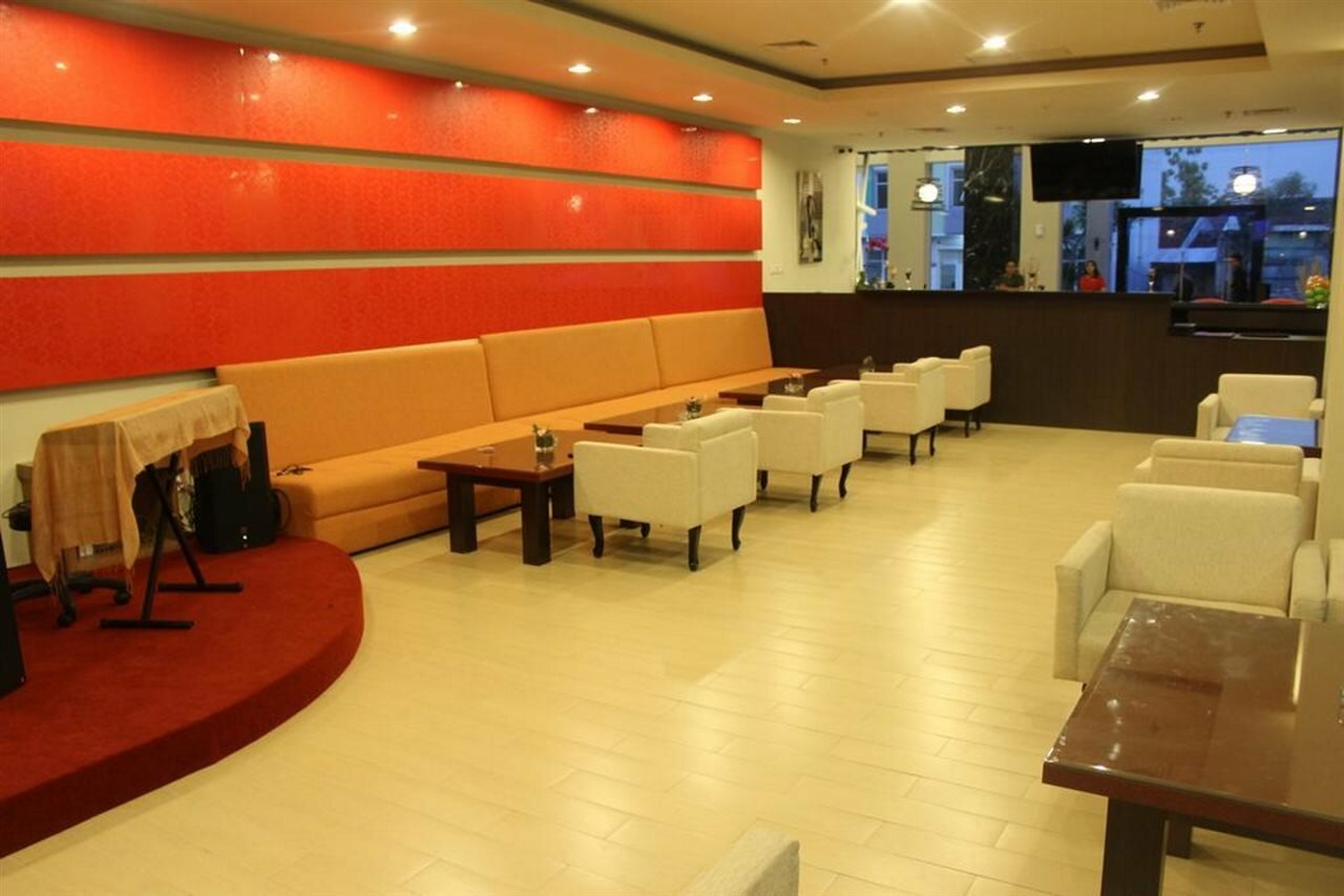 Фото The Sun Hotel Madiun