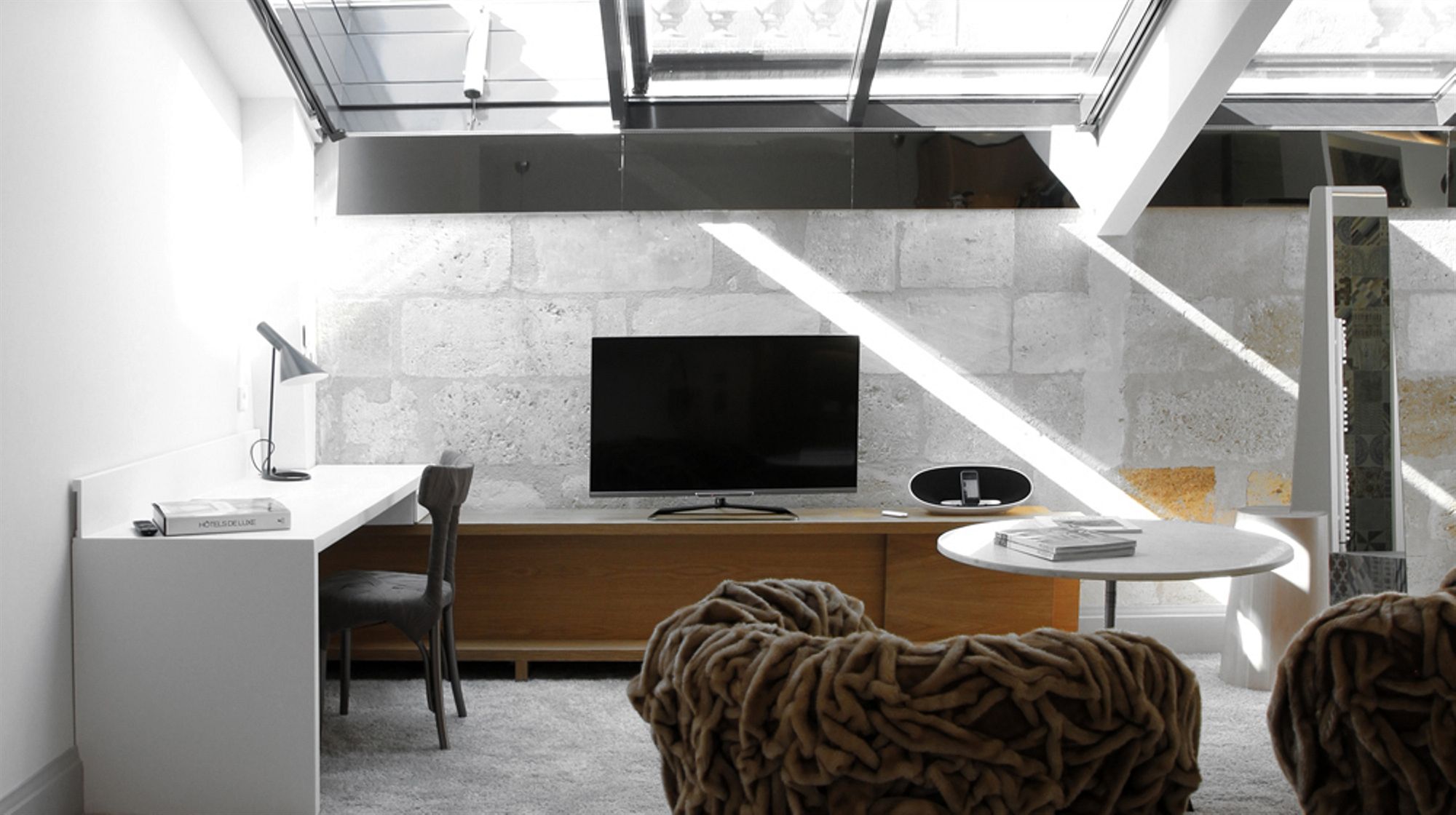 Фото Yndo Hôtel