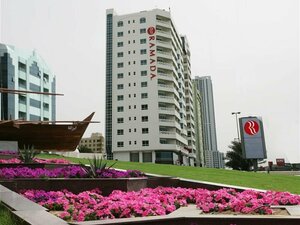 отель Ramada by Wyndham Beach Hotel Ajman