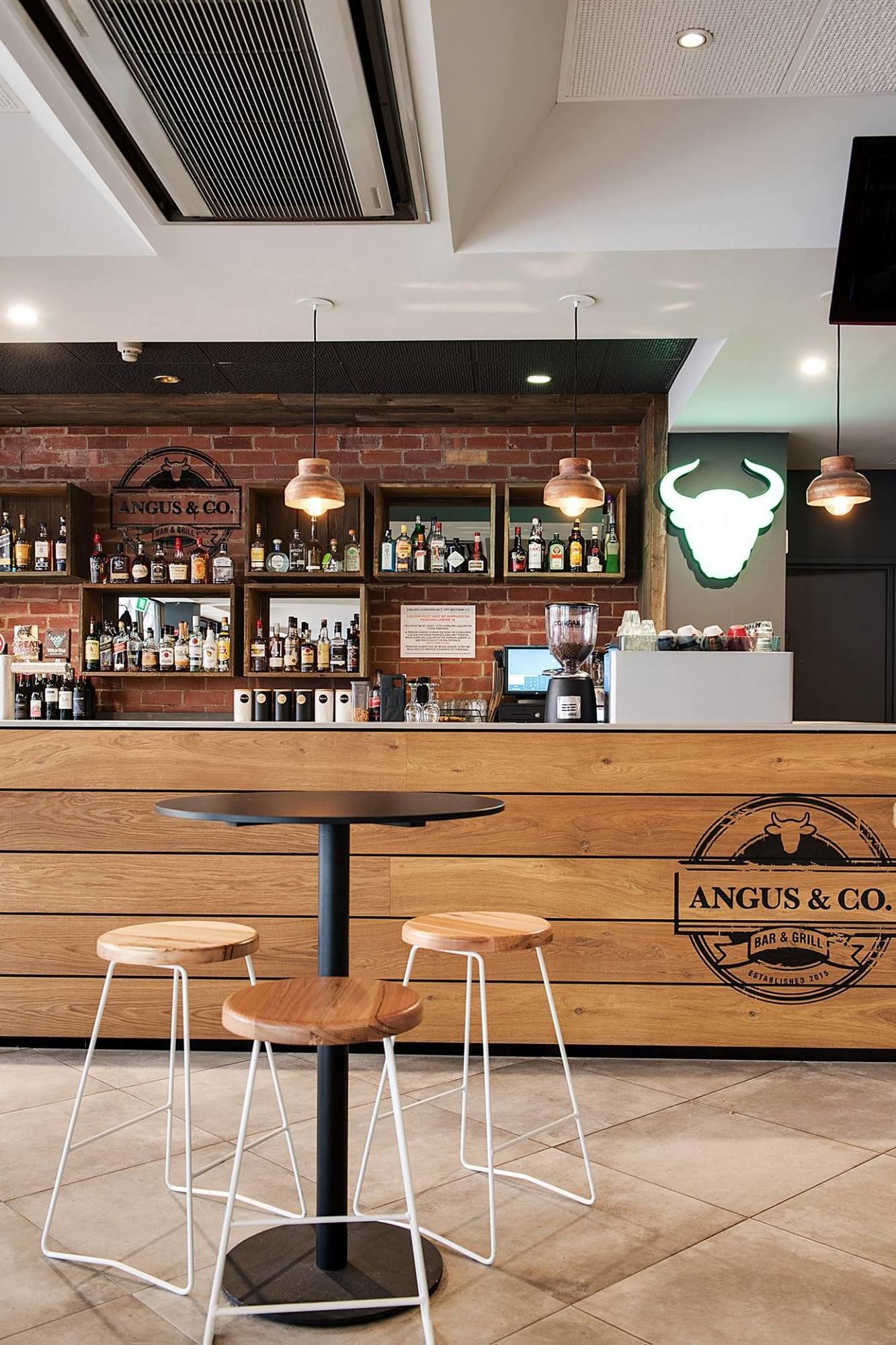 Фото Comfort Hotel Adelaide Meridien