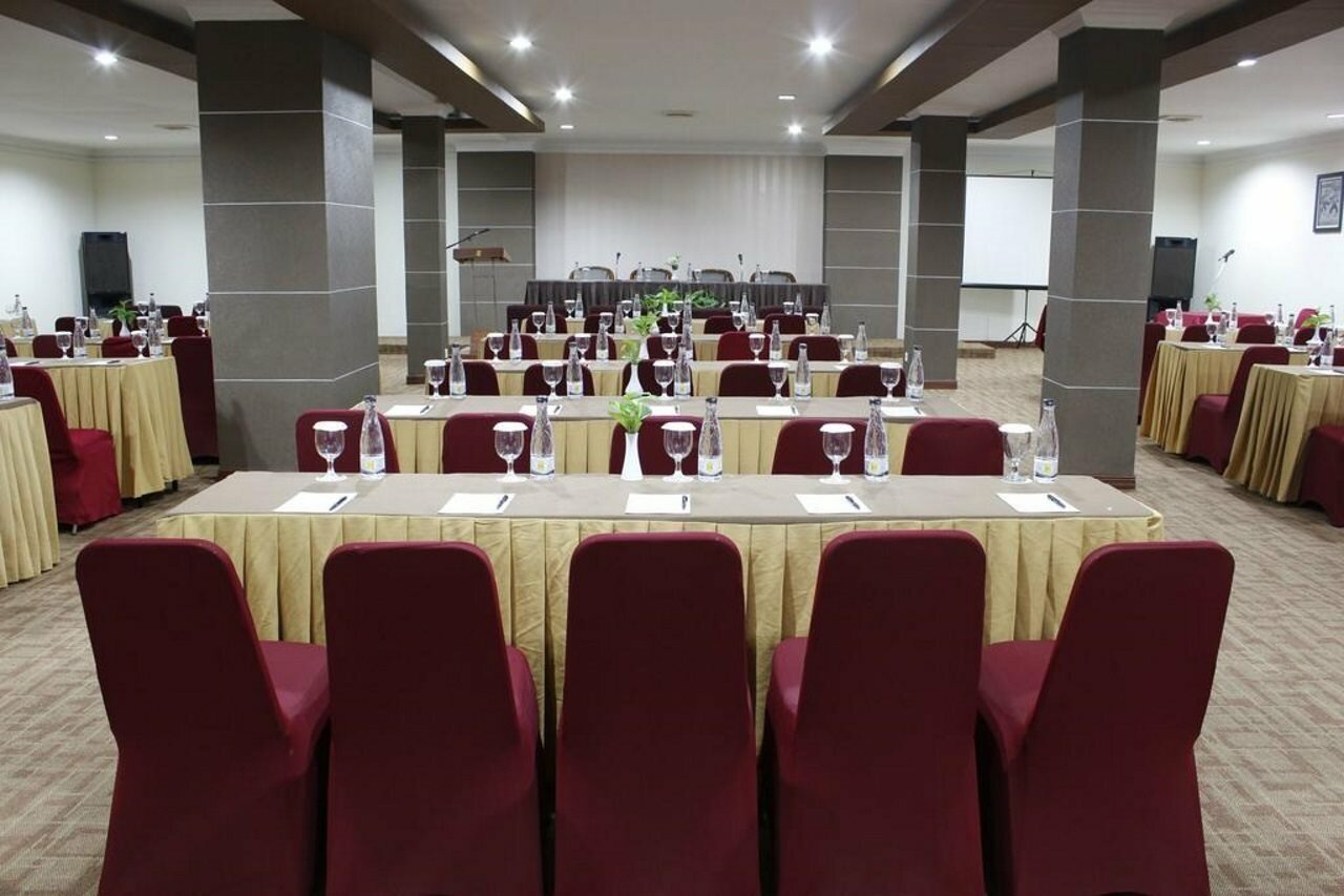 Фото Singgasana Hotel Makassar