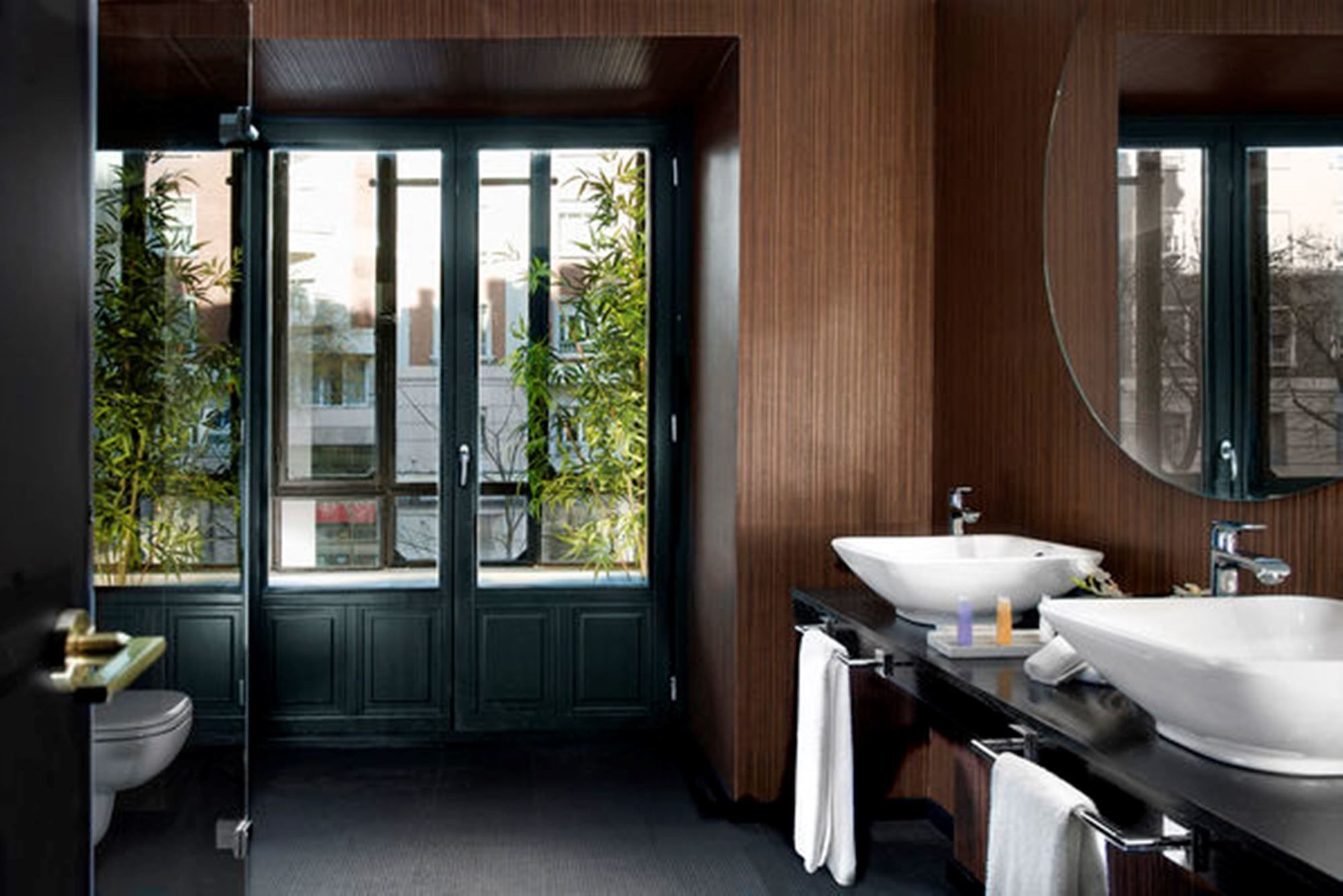 Фото One Shot Luchana 22