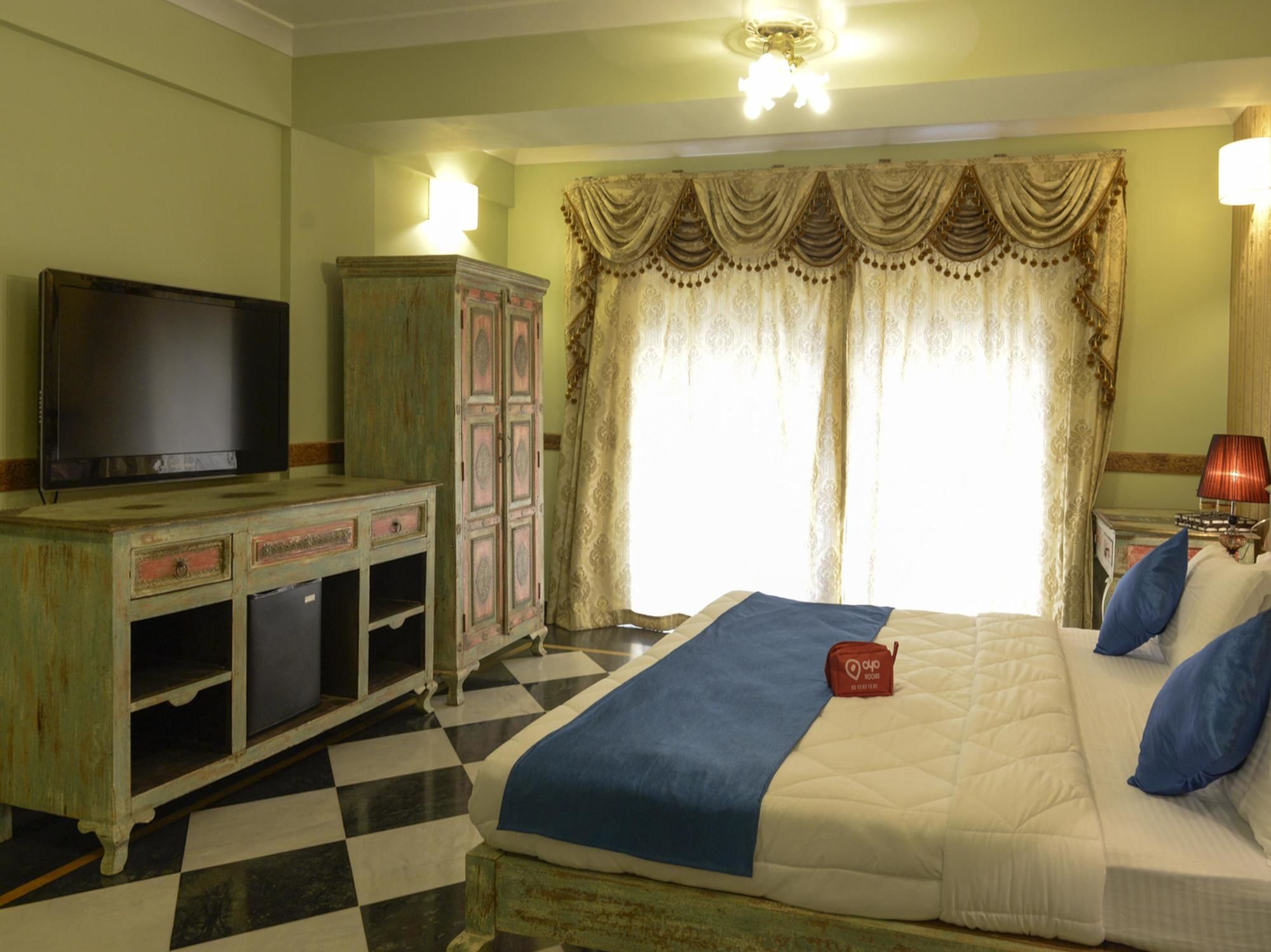 Фото Stone Wood River Front