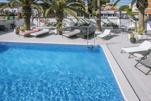 Гостиница Bel Air Hotel в Кастельдефельсе