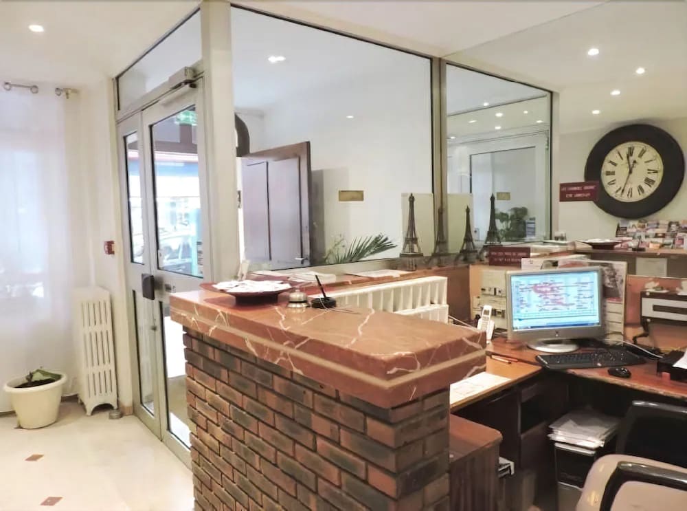 Фото Hôtel de Bordeaux