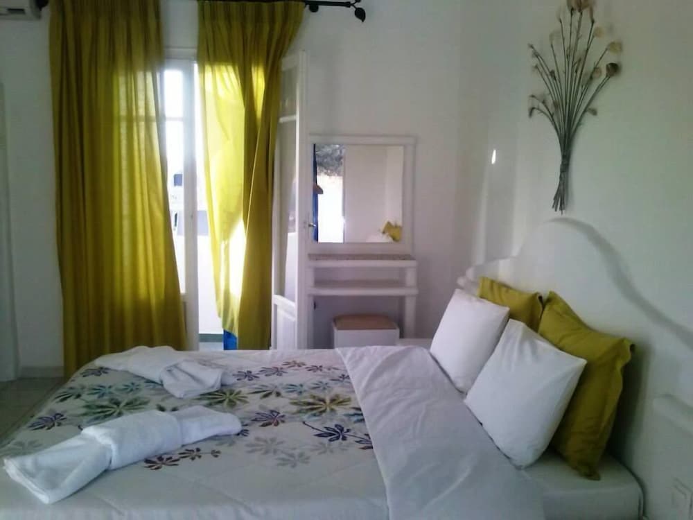 Фото Glaronisia Hotel