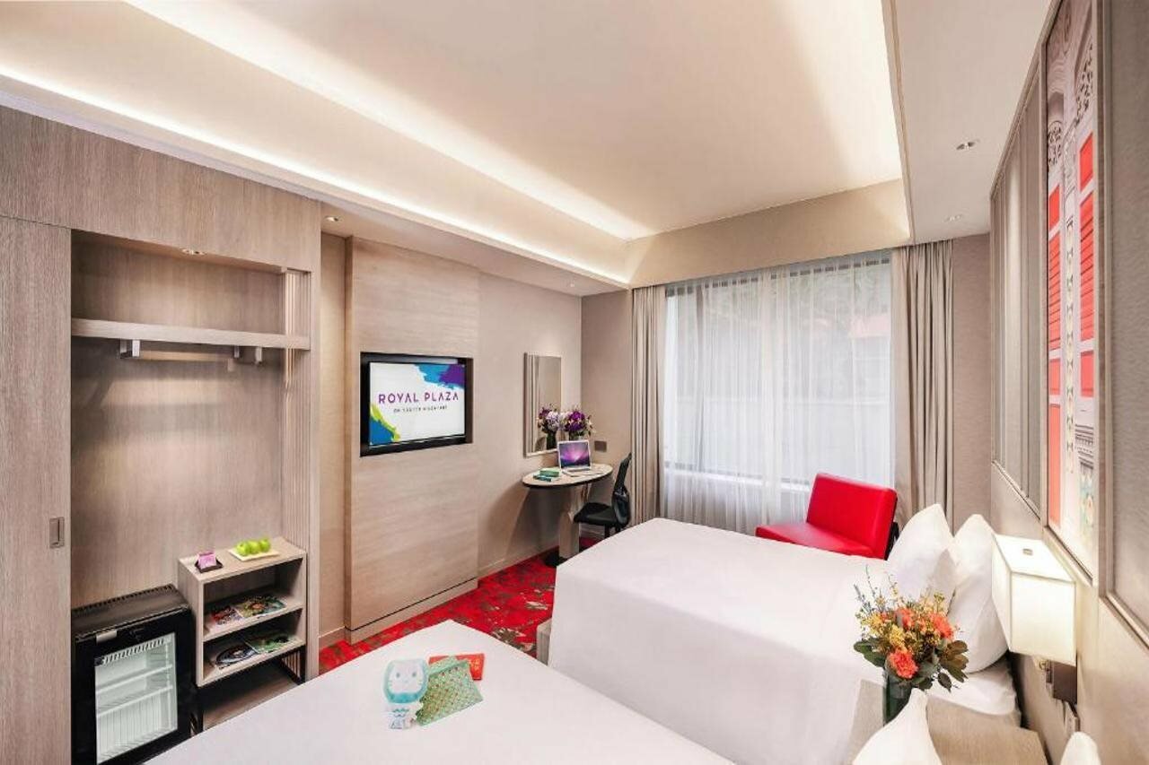 Фото Royal Plaza on Scotts