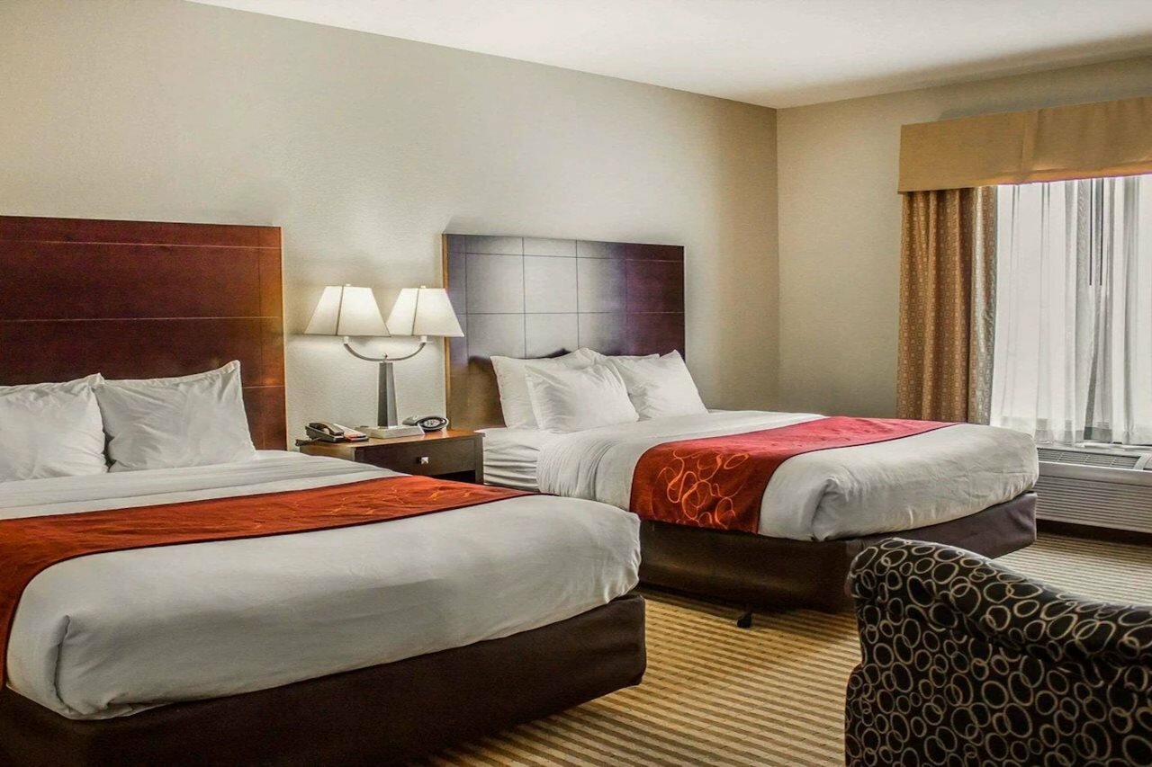 Фото Comfort Suites Columbus East Broad