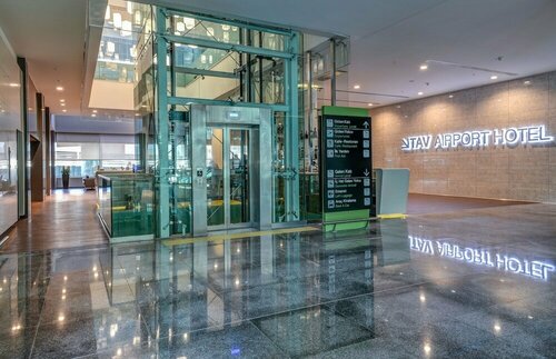 Гостиница Tav Airport Hotel Izmir в Газиэмире
