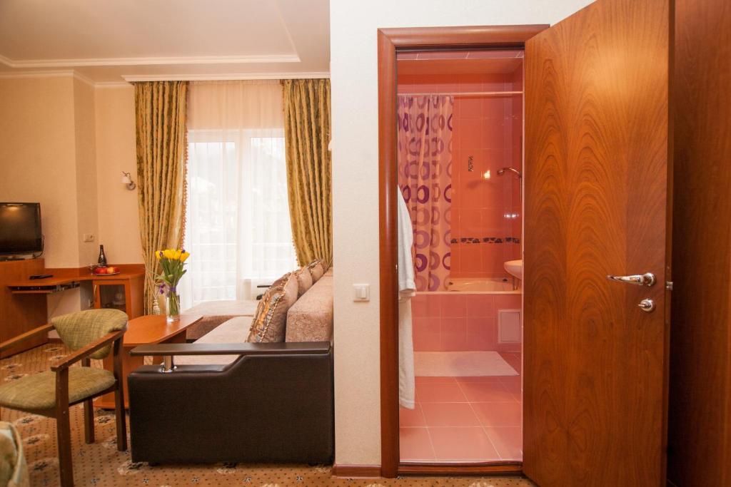 Фото Фрегат