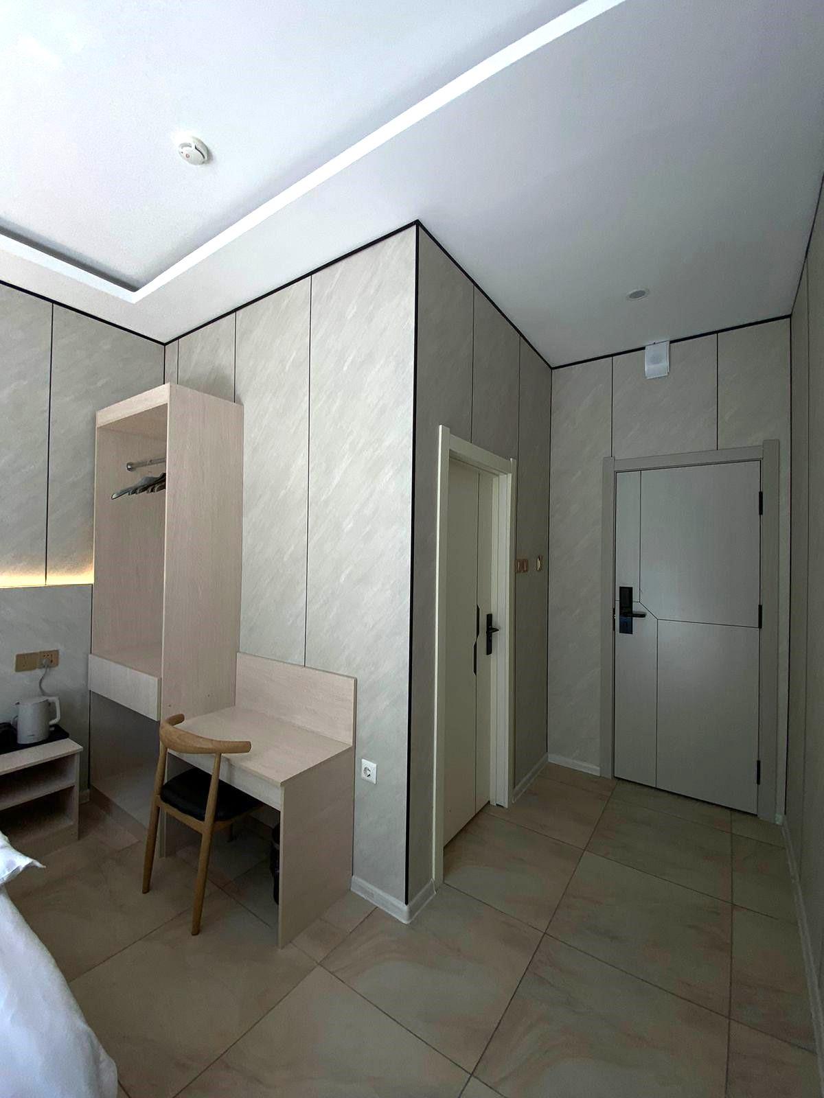 Фото Holiday Hotel