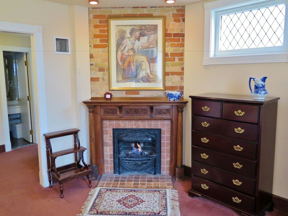 Фото Madison Manor Boutique Hotel