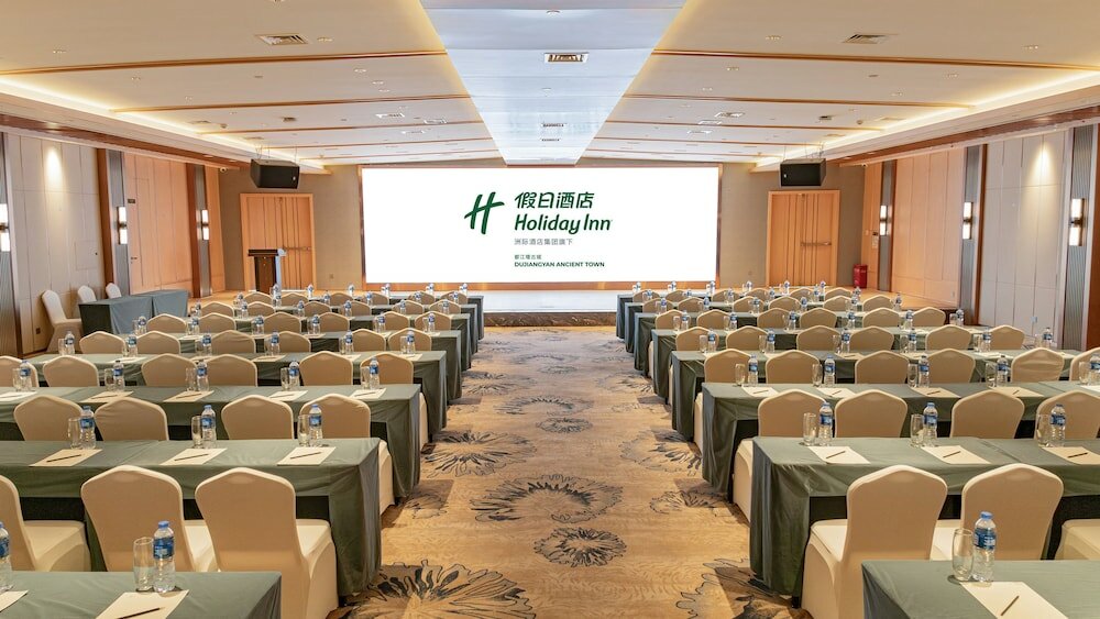 Фото Holiday Inn Dujiangyan Ancient Town, an Ihg Hotel