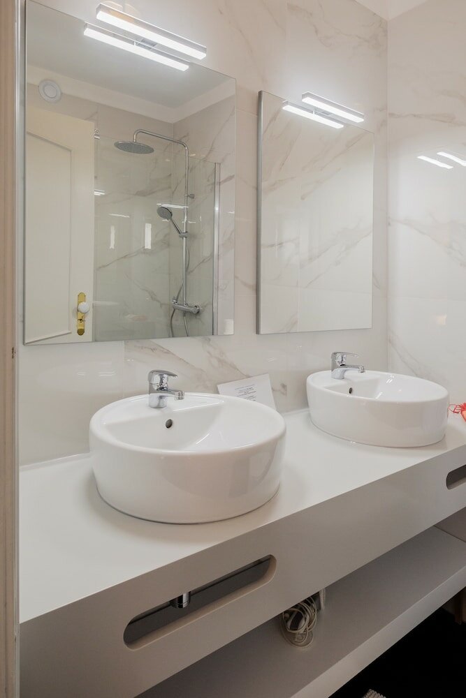 Фото Boutique Rentals - Music House Apartment