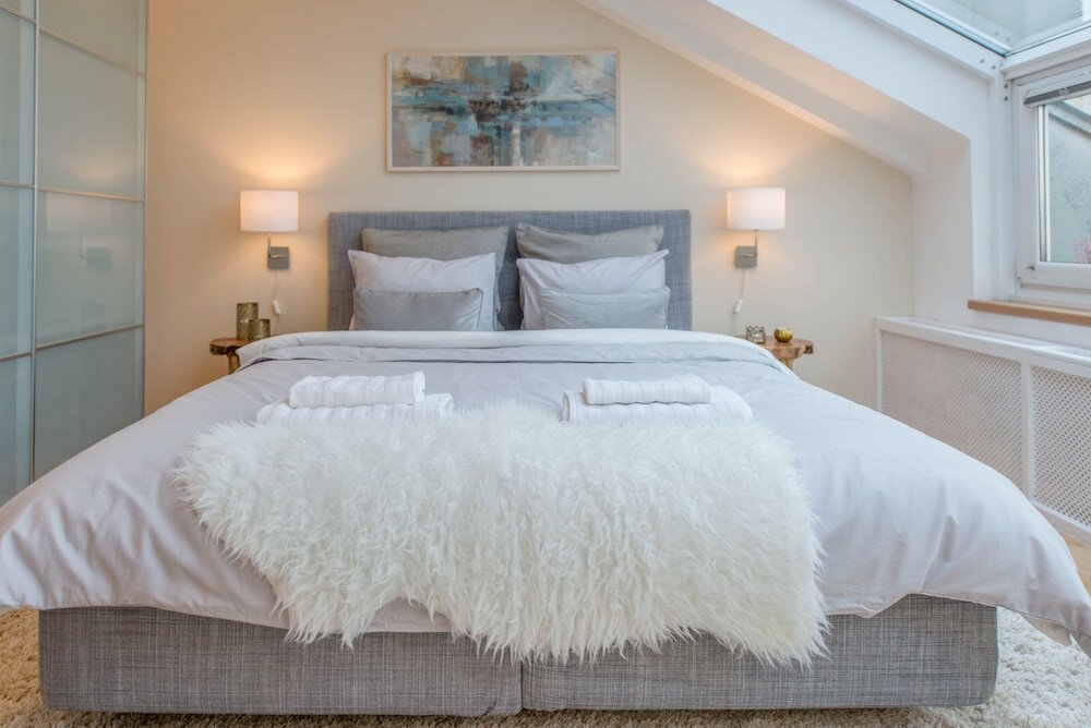 Фото Venus Apartments - Deluxe Loft Skylit