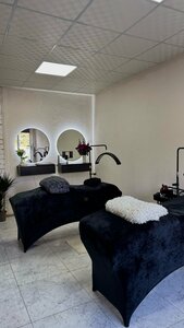 Mulan_lashesss (Kara-Kol Street, 1/1), salón de belleza