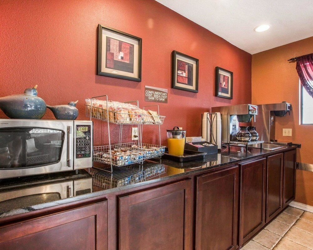 Фото Rodeway Inn Santee San Diego East