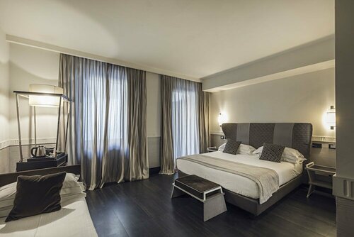 Апартаменты Unica Suites Rome в Риме