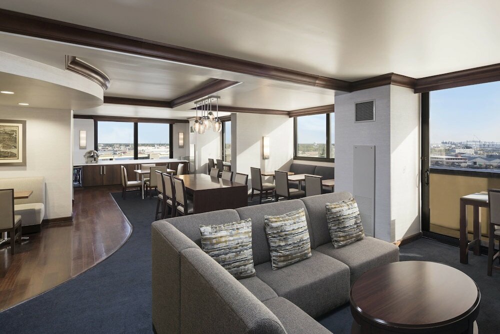 Фото Sheraton Norfolk Waterside Hotel