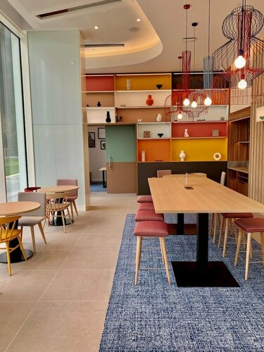 Гостиница Hampton by Hilton Barcelona Fira Gran VIA в Барселоне