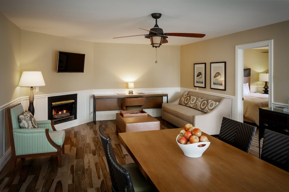 Фото Lighthouse Lodge And Cottages