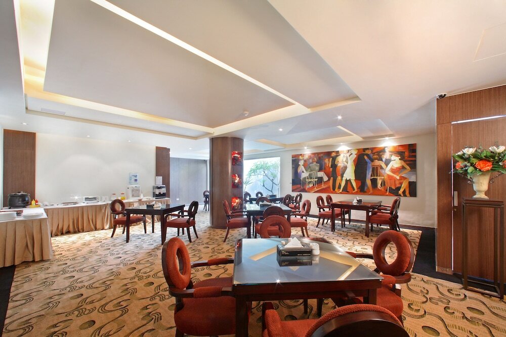 Фото Young Motel