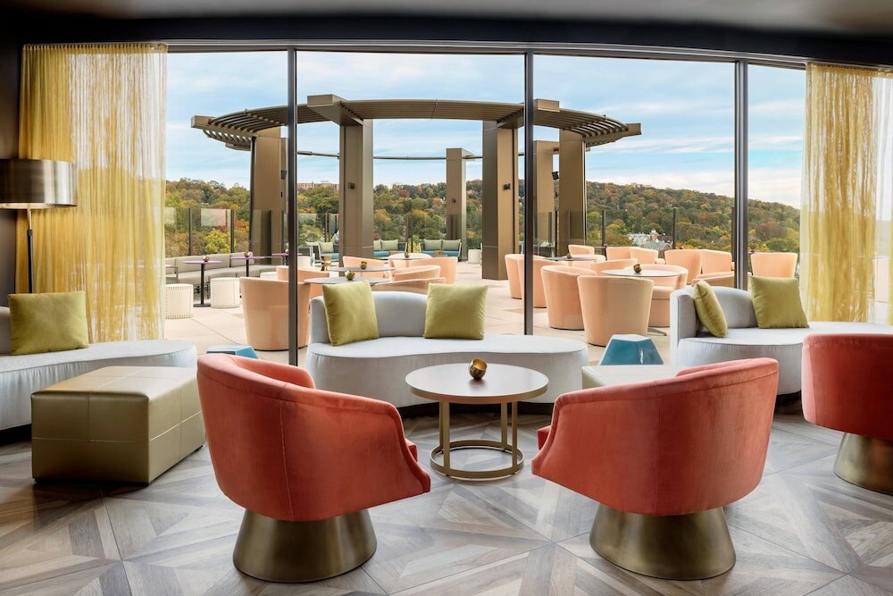 Фото The MC, Autograph Collection