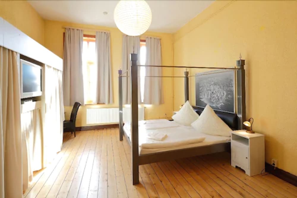 Фото Hotel Avalon