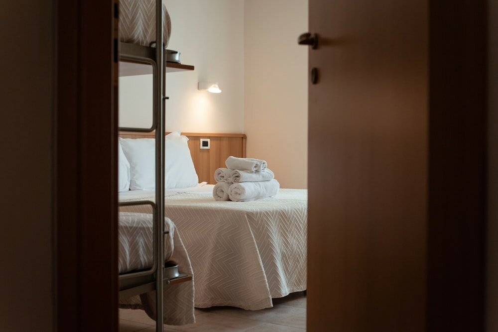 Фото Hotel Adria