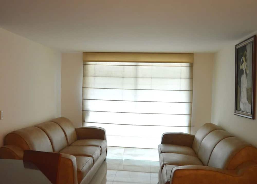 Фото Residence L'heritage Aristóteles 140 by Bluebay