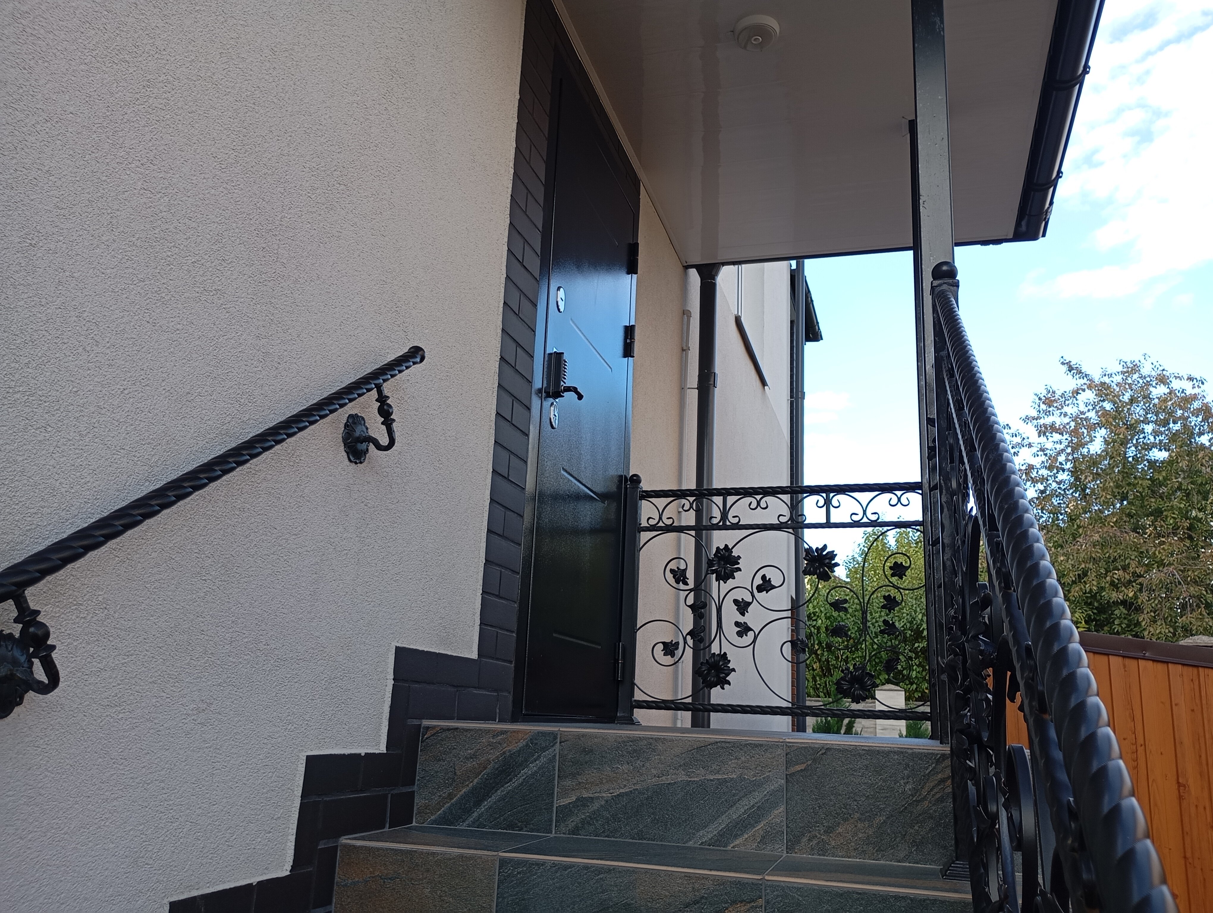 Фото Гостевой дом на улице Михаила Светлова 31