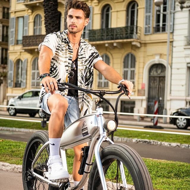 Modeling agency Yusuf Guney Gun Management, Istanbul, photo