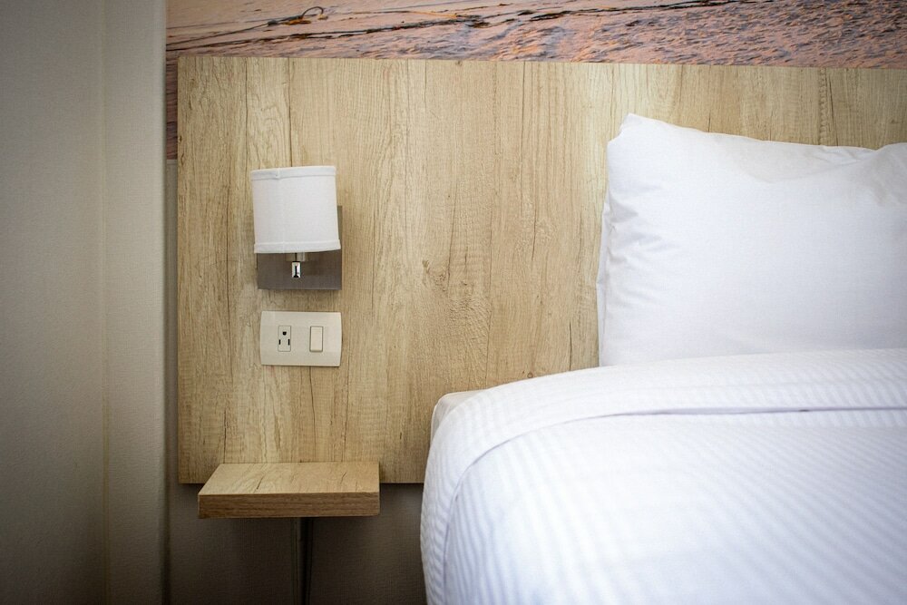 Фото Hotel Hi Guadalupe