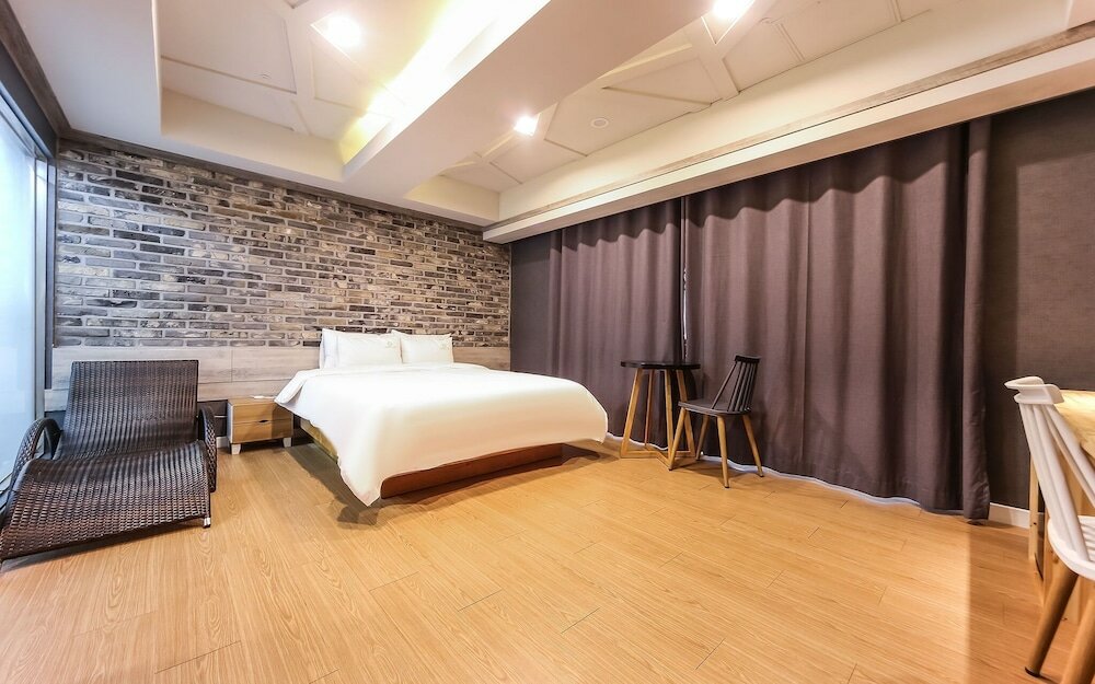 Фото Changwon Sangnamdong Hotel Jm