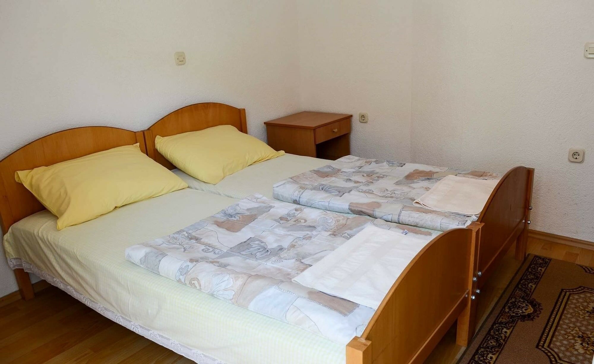 Фото Bogdanovski Studios & Guest Rooms