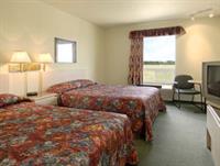 Фото Super 8 by Wyndham Dauphin